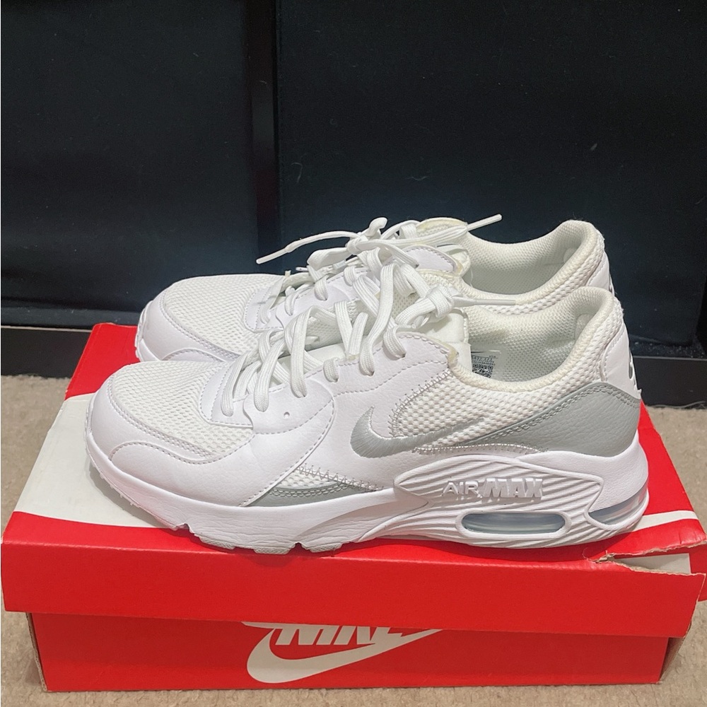 Nike Air Max Excee White and Gray Sneakers